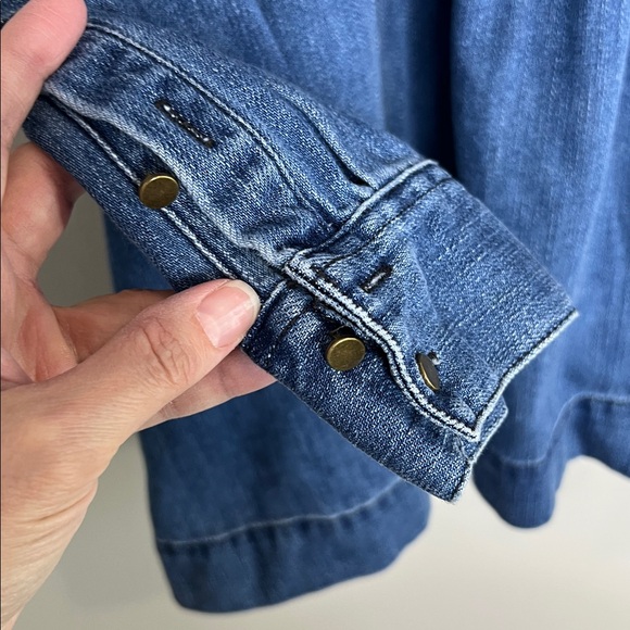 Free People 100% Cotton Baby Blues Denim Swing Oversized Tunic Top size Small - Picture 4 of 14